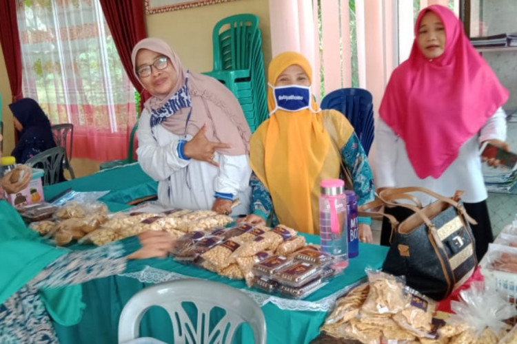 Kumpulan Teks Sambutan Tuan Rumah Arisan Ibu-Ibu PKK Bahasa Jawa yang