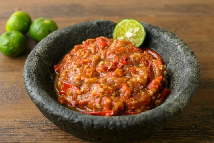 Cara Membuat Sambal Lalapan Porsi Banyak, Cocok Buat Acara Keluarga Besar