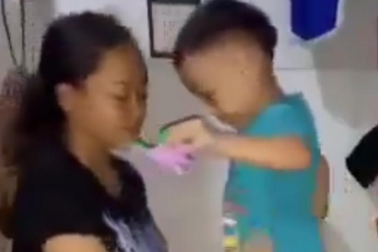 Link Video Viral Ibu dan Anak Baju Biru Mediafire Part 1 & 2 Full Durasi No Sensor, Emang di Luar Nurul!
