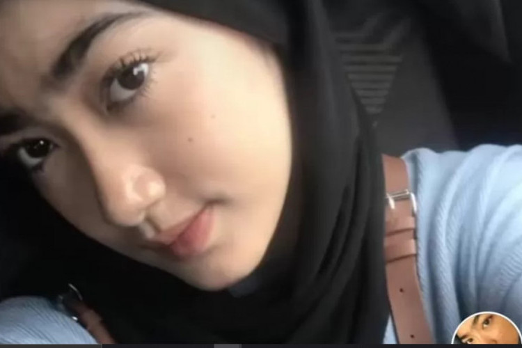 Link Nonton Syakirah Durasi 15 Menit Tanpa Sensor Viral di TikTok, Tampil Buka-bukaan Banyak Koleksi!