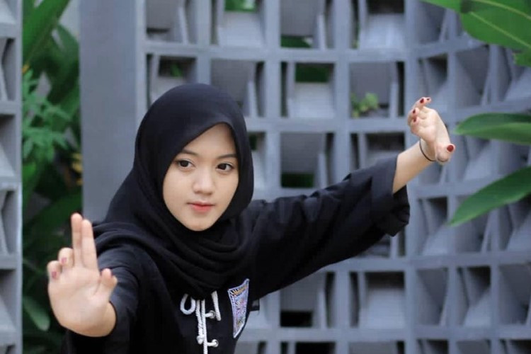 Kumpulan Foto Srikandi PSHT Pasang Berhijab Cantik Idaman Mertua, Pasang Jadi Wallpaper HP Kamu 