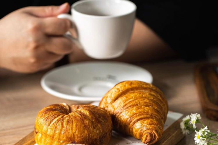 7 Rekomendasi Cafe di Plaza Indonesia, Tempat Nyaman dan Cocok Banget Buat Kumpul Bareng Kawan-Kawan