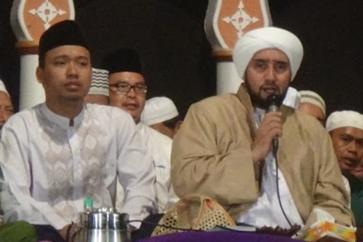 Bacaan Sholawat Busyro Arab, Latin, dan Artinya, Untuk Diamalkan Sebagai Doa Sehari-Hari