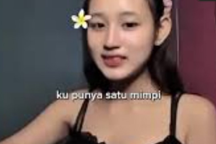 Video Shella Ananda Live TikTok Daster Hitam, Durasi Full No Sensor Bikin Salah Fokus Para Lelaki!