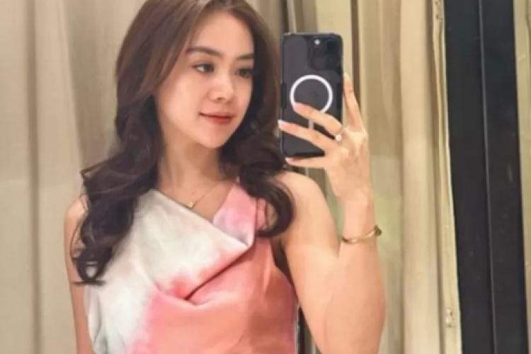 Profil Anastasia Noor Widiastuti Lengkap, Selebgram Kecantikan Korban KDRT yang Dilakukan Didepan Anak