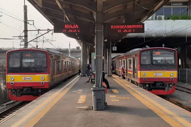 Jadwal KRL Rute Tanah Abang - Rangkasbitung 31 Desember -2 Januari 2024, Liburan Tahun Baru Ramai! Ayo Pesan Sekarang