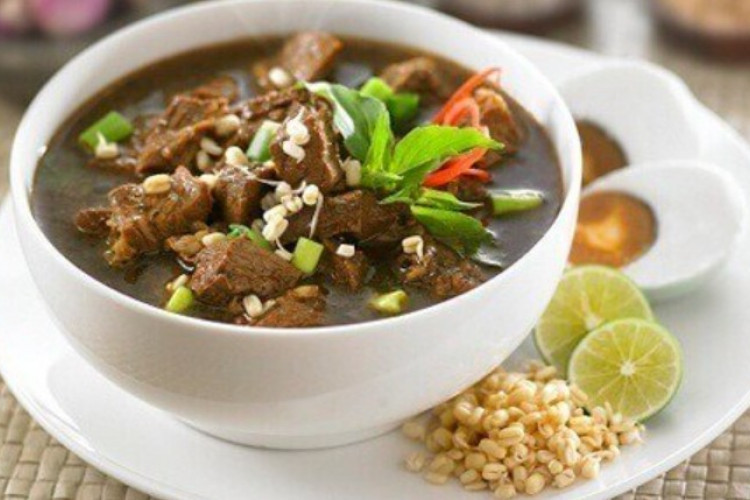 Resep Rawon Untuk 50 Porsi, Bagaimana Takarannya? Cek Ulasannya Berikut Ini