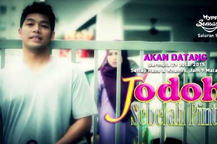 Nonton Drama Melayu Jodoh Sebelah Pintu (2015) Sub Indo Full Episode, Kisah Pasangan Virtual yang Ternyata Tetanggaan!