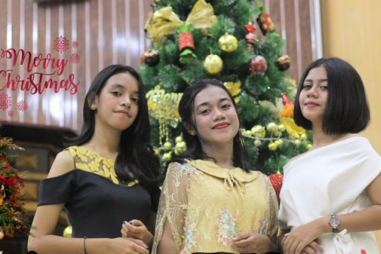 Lirik Lagu Natal Hosana - Trio Eirene, Berisi Pujian Menyambut Tuhan