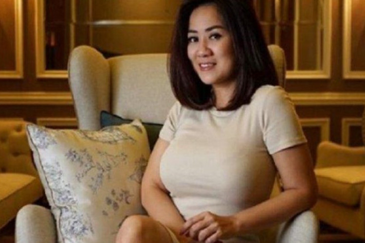 Rekomendasi Aplikasi Kencan Tante-Tante Kesepian Terbaru 2023, Pasti Banyak Sugar Mommy!