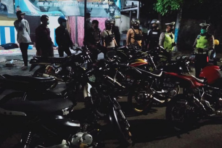 Balap Liar di Surabaya Polisi Amankan 67 Sepeda Motor yang Tidak Sesuai Spek Ajang Balap!