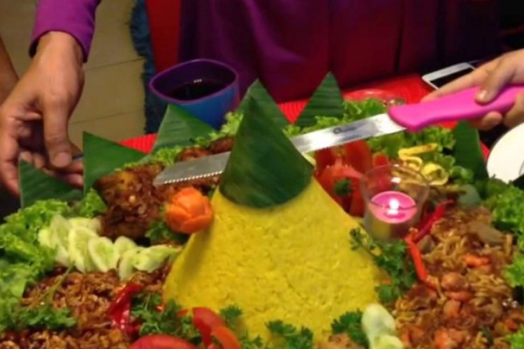 Contoh Teks MC Susunan Acara Potong Tumpeng, Bikin acara Jadi Khidmat dan Meriah!