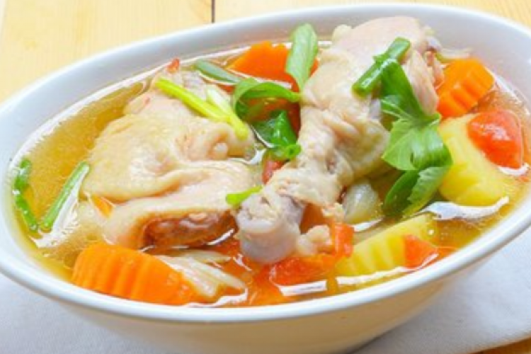 Ide Resep dan Cara Buat Sayur Sop Ayam Kentang Untuk 50 Porsi, Dijamin Rasanya Gurih dan Nendang di Lidah