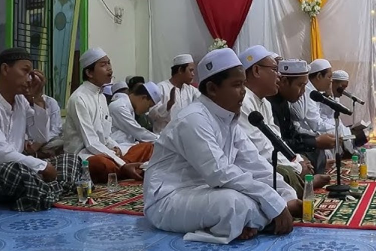 Lirik Syair Ya Syaikhona Ya Samman Sekumpul Arab dan Latin Terjemahan Bahasa Indonesia