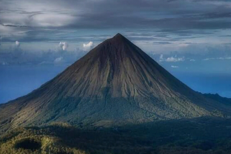 Fakta Menarik Gunung Semeru di Ngampo Pasrujambe Kabupaten Lumajang Jawa Timur yang Jarang Diketahui