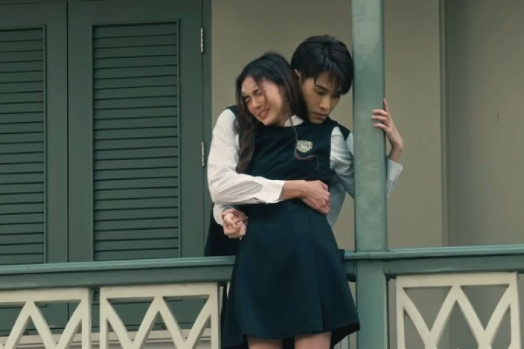 Nonton Drama Thailand Home School (2023) Episode 5 6 SUB Indo, Maki dan White Berusaha untuk Membujuk Pheng