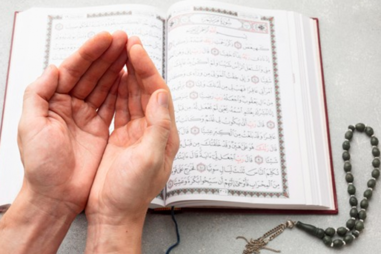 Bacaan Doa Kedua Orang Tua Untuk Orang Banyak Arab Latin Dan Terjemahan Indonesia