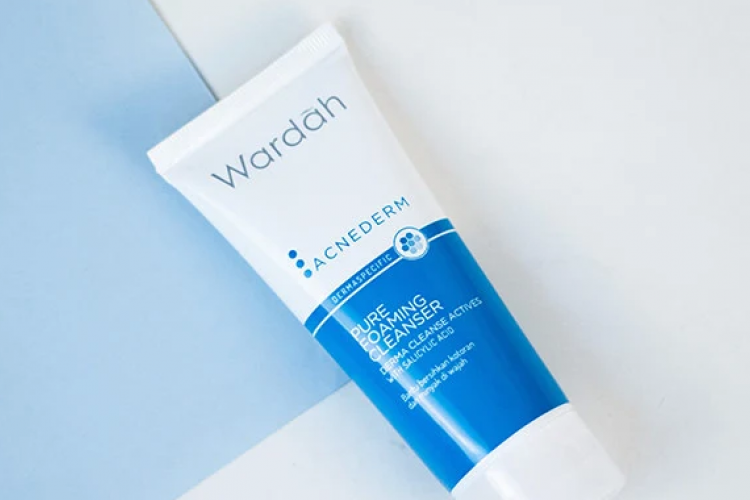 Perbedaan Wardah Acnederm dan Acne Series, Harus Cermat Terlebih Dulu Sebelum Membeli!