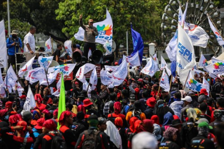 Demo 1 Mei 2024 di Istana Negara, 50 Ribu Buruh Tuntut UU Cipta Kerja Dicabut Segera!