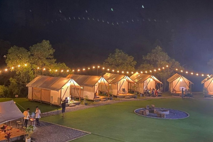 Harga Penginapan The Edge Harau Glamping, Ada Beberapa Kelas yang Bisa Dipilih!