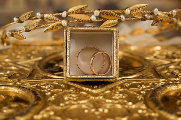 Harga Emas Perhiasan Hari Ini di Bali Jumat, 29 Desember 2023: Cincin - Kalung Mulai Rp304 Ribuan Aja!