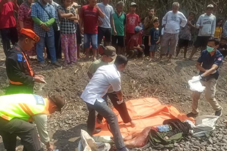 Bongkar Isi Surat Siswi SMK Blitar yang Diduga Tabrakkan Diri ke Kereta, Masih Pakai Seragam 