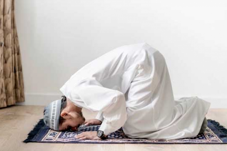 Bacaan Niat Shalat Fajar dan Qobliyah Subuh Dalam Bahasa Arab Beserta