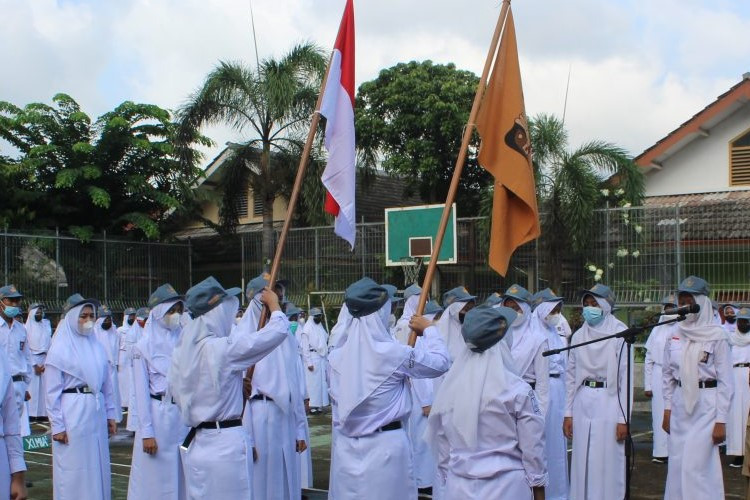 Kumpulan Contoh Yel-Yel OSIS SMP SMA SMK yang Semangat dan Keren Buat Kampanye Pemilihan Ketua