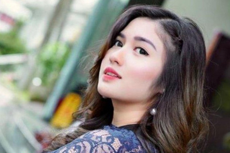 Intip Potret Cantik Ochi Rosdiana Pemain Cinta Tanpa Karena, Jadi Rebutan Dua Pria Tampan!