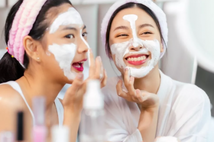 Cara Pakai Green Mask Stick Meidian Untuk Kecantikan Wajah, Masker Kekinian yang Lagi Trendy di Tiktok