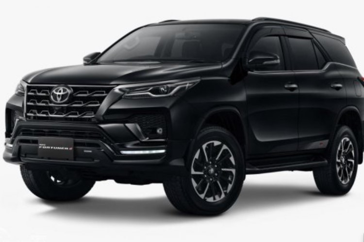 Perbedaan Fortuner VRZ dan VRZ Luxury Dari Segi Design, Spesifikasi Mesin, Hingga Harganya 