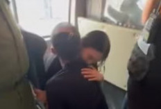 Video Réunie Noa Argamani Avec Sa Mère Mourante Après Avoir Été Sauvée L'enfer Du Hamas Où Elle Avait Été Prise Otage Pendant Sept Mois