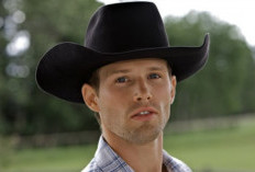 Profil Kerry James Est Un Acteur Canadien D'origine Irlandaise Qui Joue Actuellement Le Rôle De Caleb Odell Dans Heartland